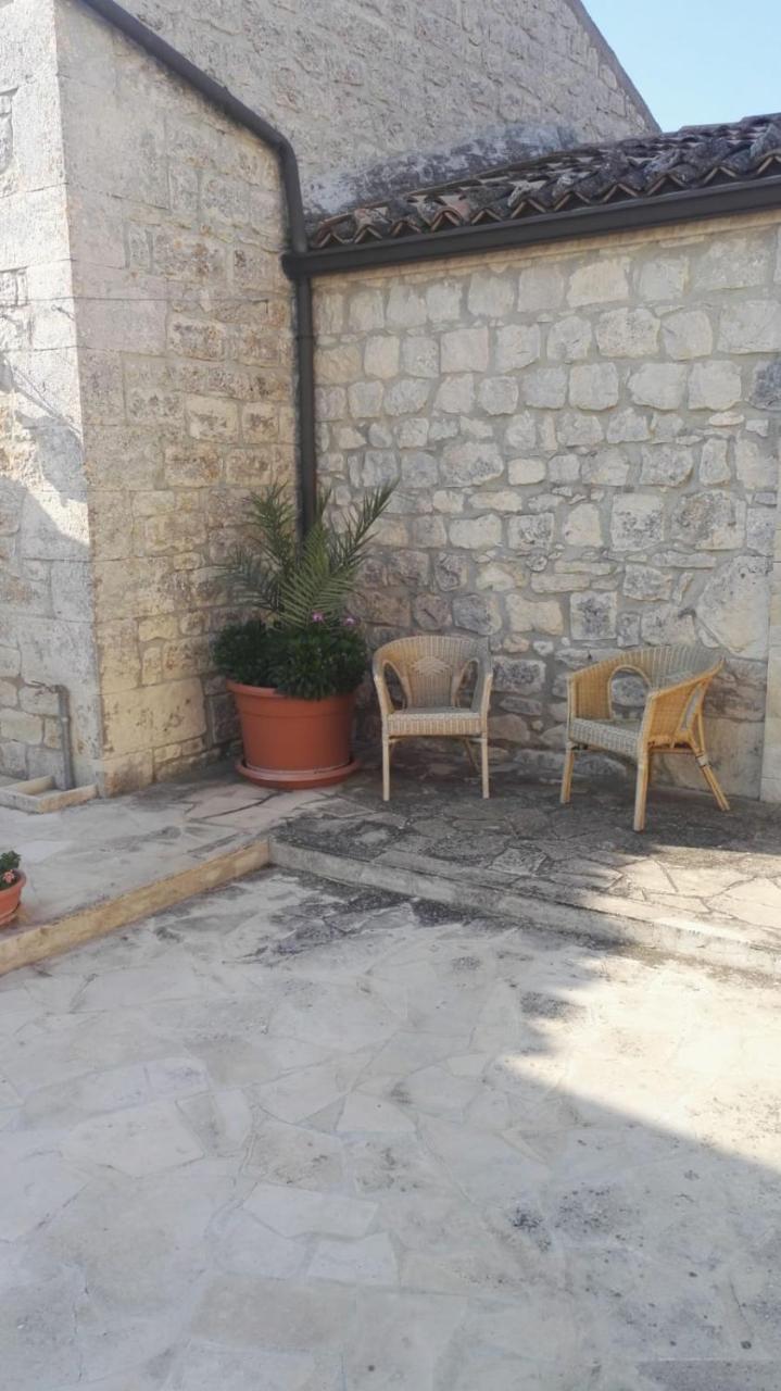 Agriturismo la Badia Villa Modica Bagian luar foto